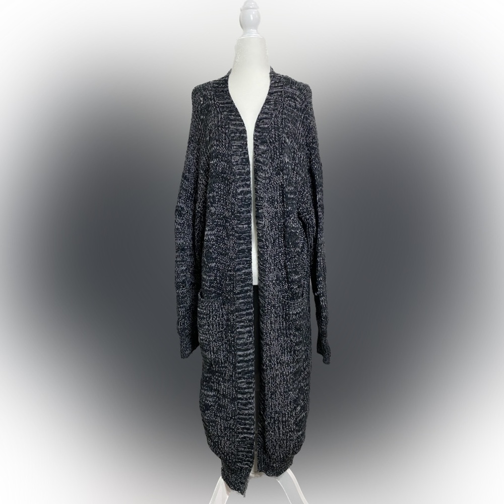 X-Large Agnes & Dora Black White Boyfriend Cardigan Sweater w/ Front Pockets